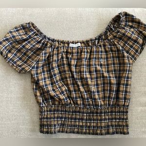 Aeropostale Junior’s off the shoulder top